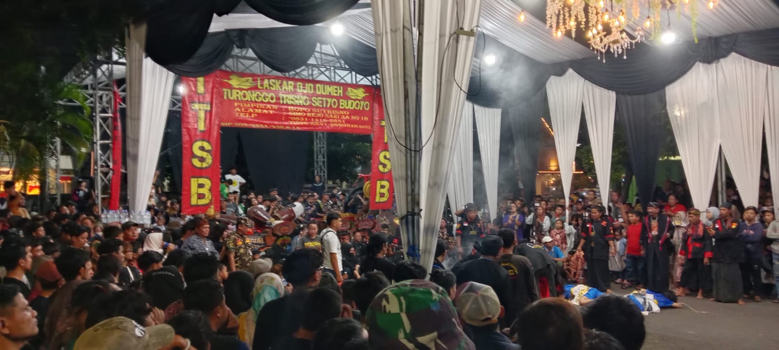 Tampilan Kesenian Jaranan Turonggo Trisno Setyo Budoyo Meriahkan Festival Joko Dolog Surabaya 2026